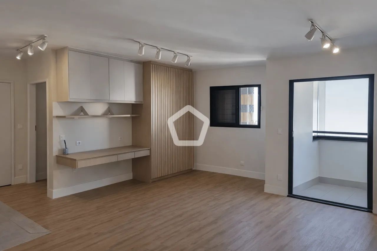 Lindo Apartamento reformado à Venda 52m² na Consolação