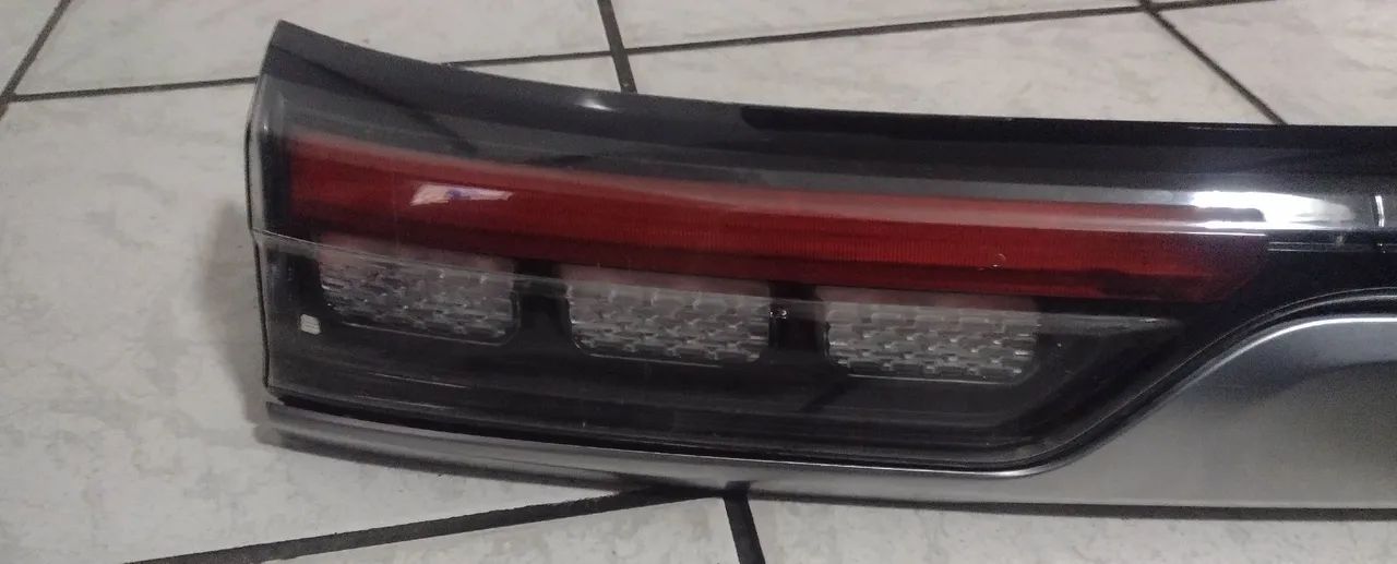 Lanterna central jeep commanader - Foto 3