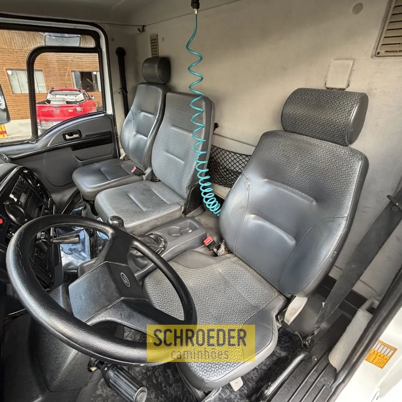 Ford Cargo 1317 - Foto 2