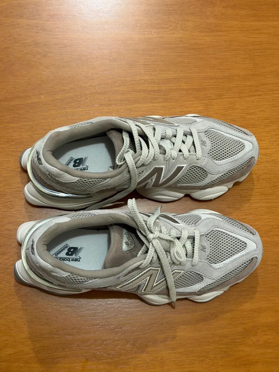 VENDO NEW BALANCE 9060  - Foto 2