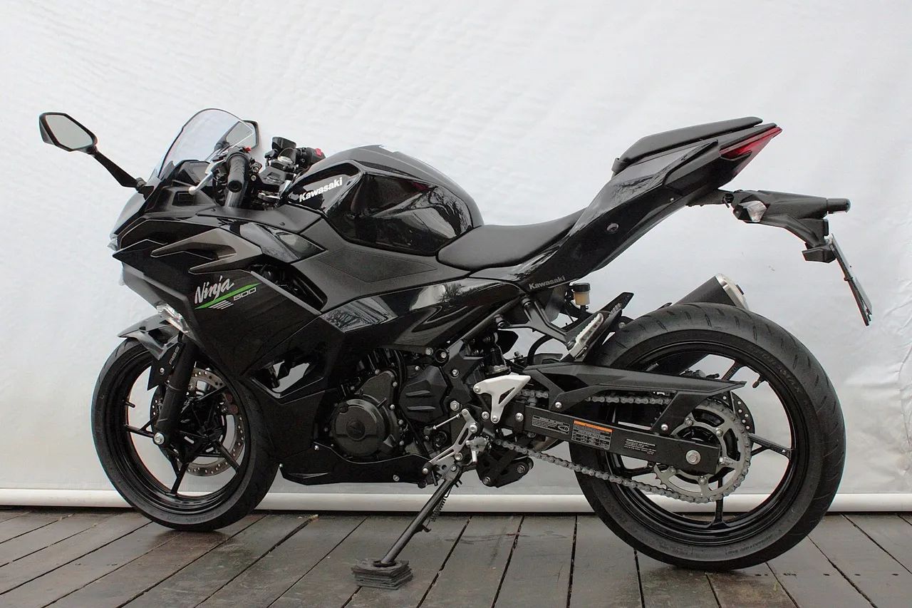 KAWASAKI NINJA 500 - Foto 4