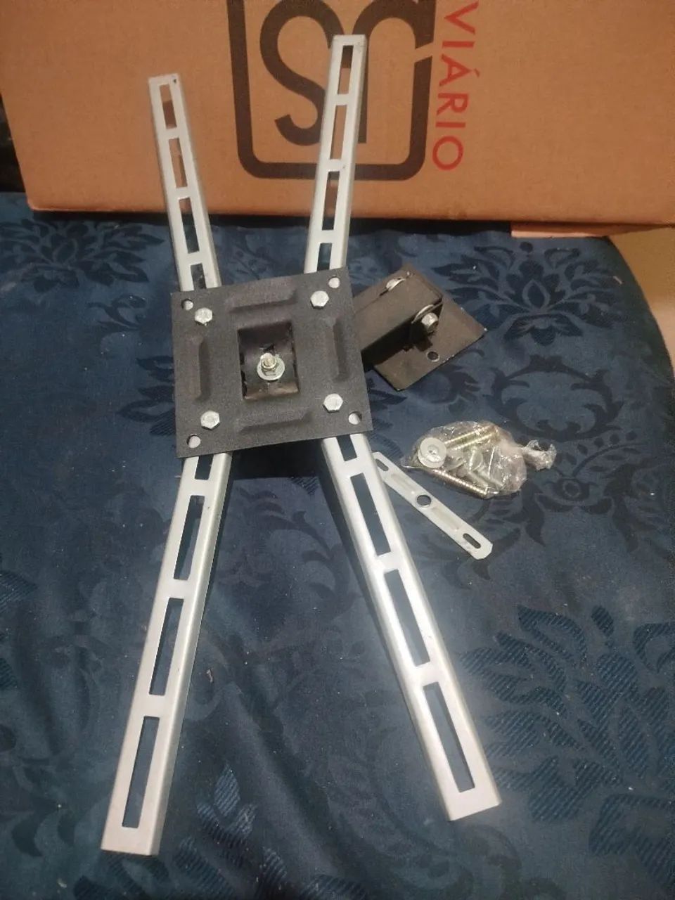 Suporte articulado pra tv