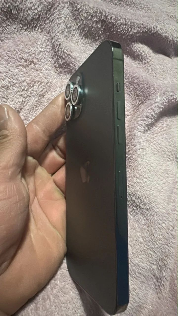 Vendo ou troco iPhone 12 Pro Max. Zero  - Foto 5