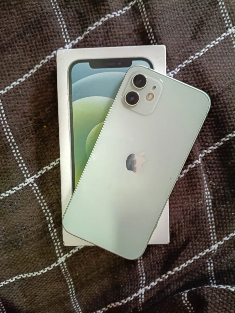 Vendo iPhone 12/ 128 gigas valor 1400 - Foto 2