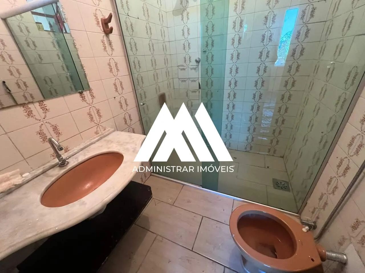 Vendo casa no Cerqueira Lima com amplo espaço! - Foto 4