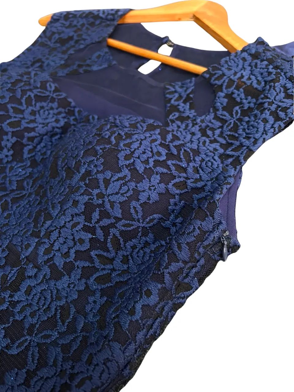 Vestido Renda Azul Marinho. Marca Mendry - Foto 4