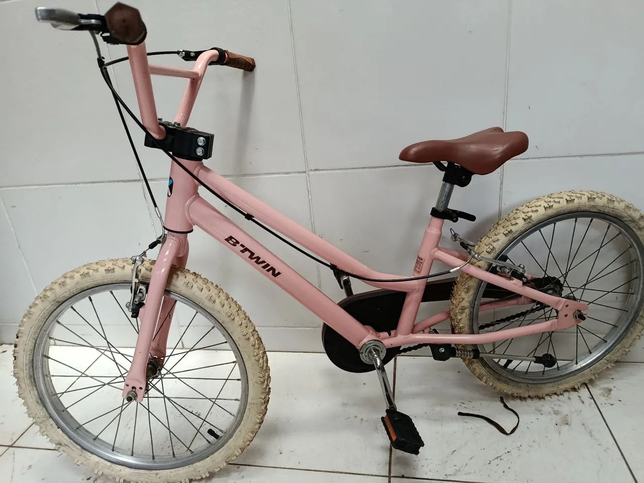 Bicicleta infantil semi nova  - Foto 3