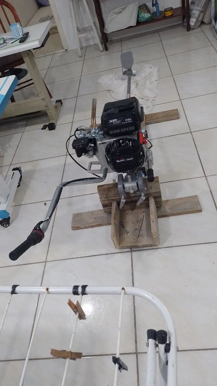 Motor Toyama jet com rabeta pantaneiro.
