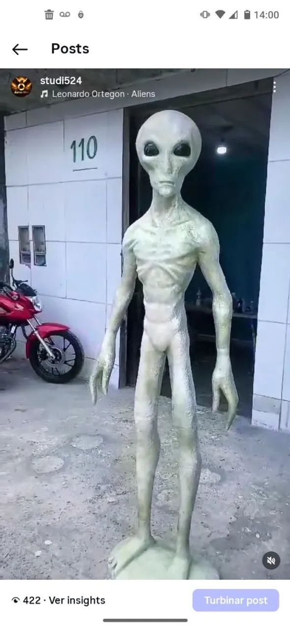 Escultura do E. T 