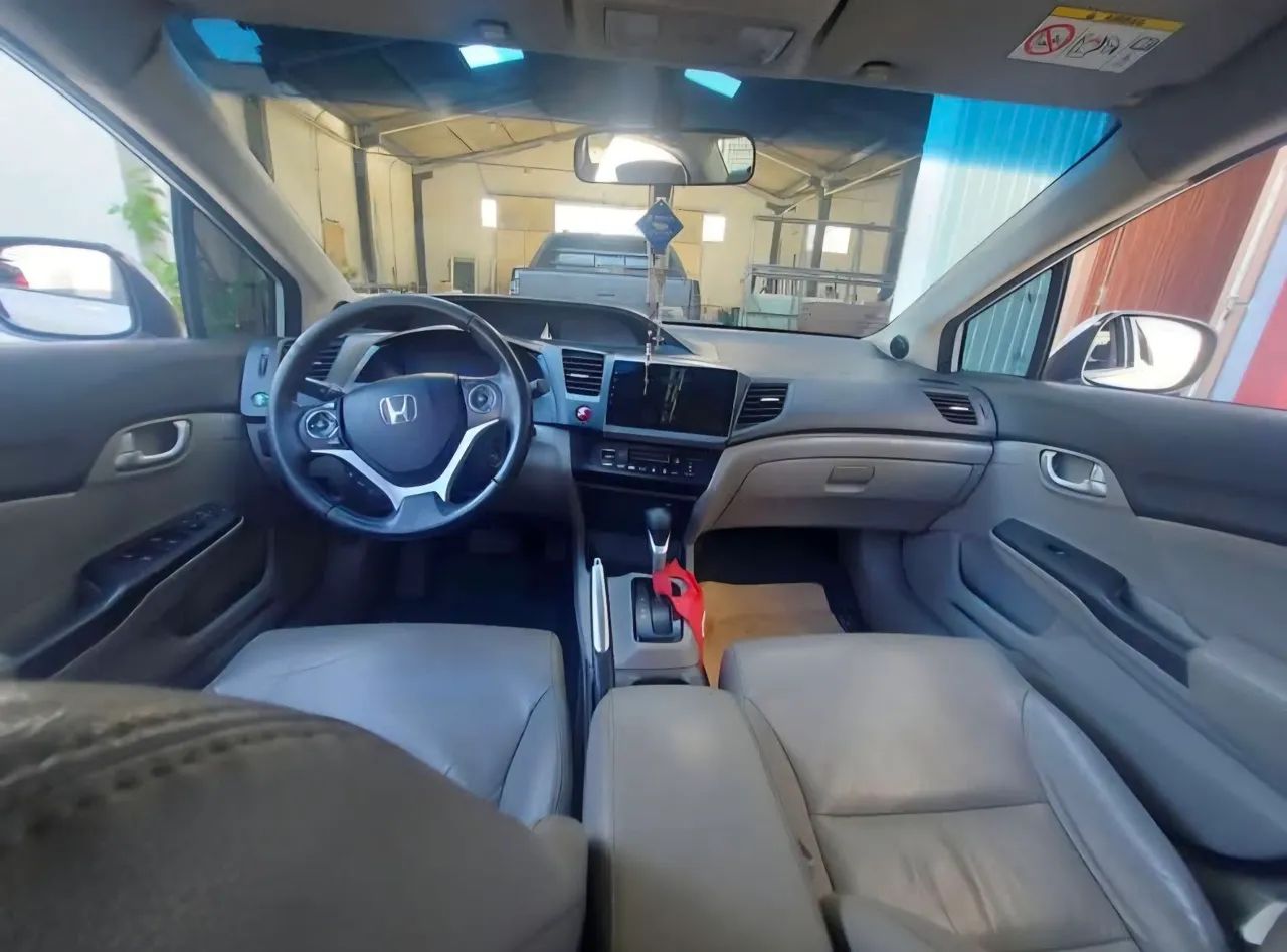 Honda Civic Civic Sedan LXR 2.0 Flexone 16V Aut. 4p 2015