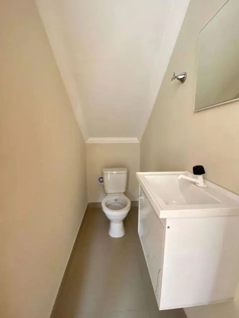 CASA COM 2 QUARTOS PARA LOCAÇÃO - BATEAS - Foto 5