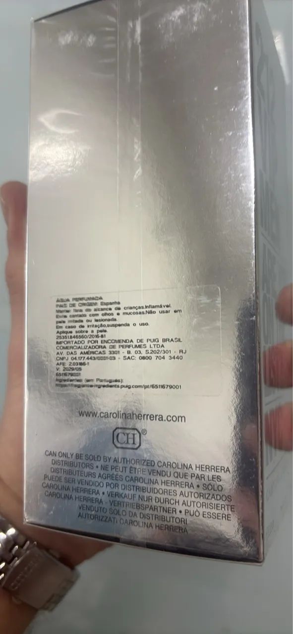 Perfume 212 Vip Men Carolina Herrera 200mp Original e lacrado - Foto 5