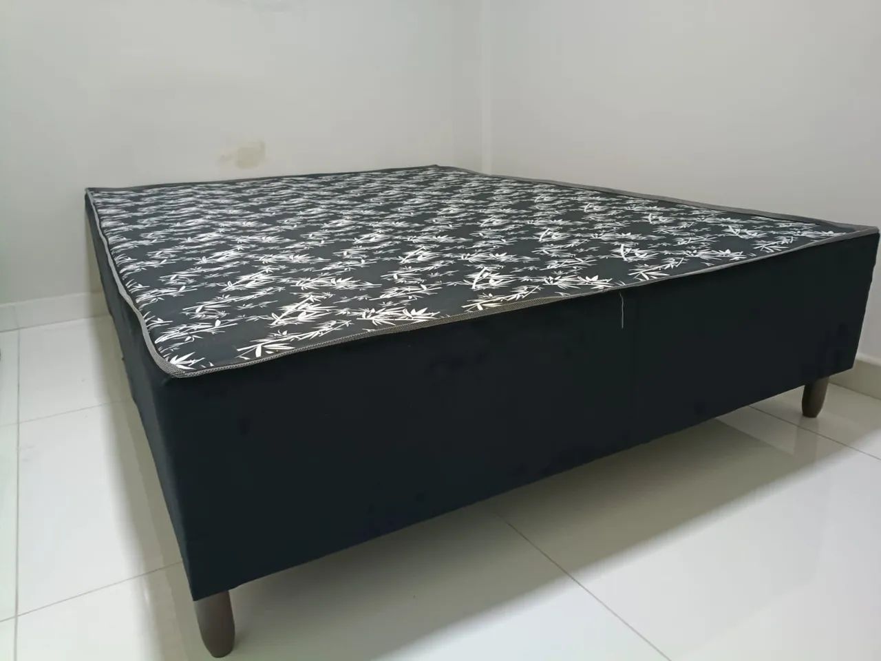 Cama box acoplada casal com 3 cm de espuma nova na promoção  - Foto 3
