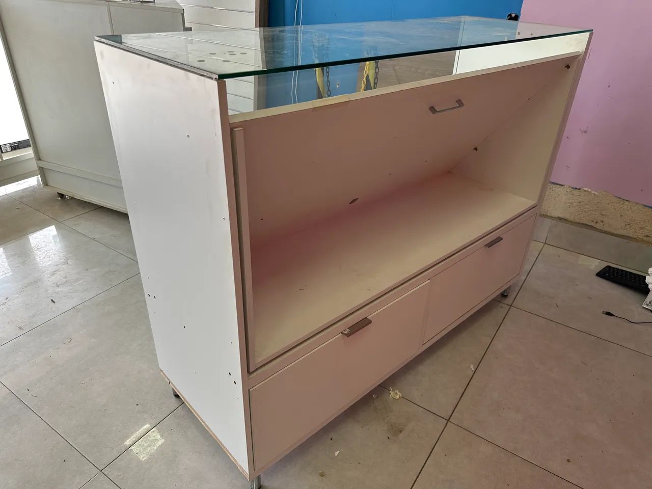 Vitrine de MDF com vidro  - Foto 2