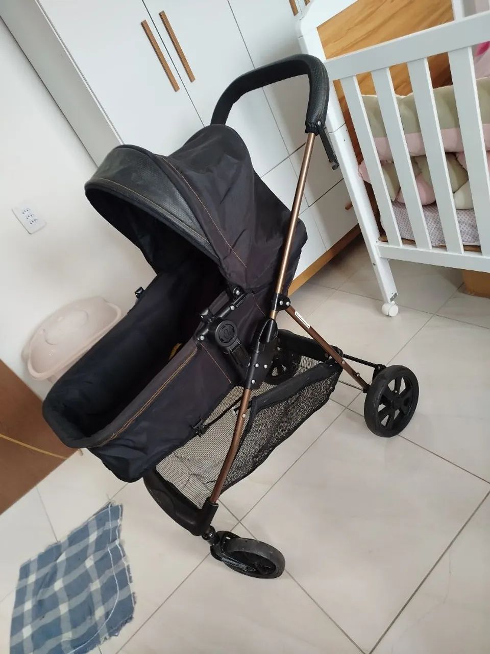 Carrinho de Bebê e Berço Moises Napoli Preto Cobre Galzerano  - Foto 2