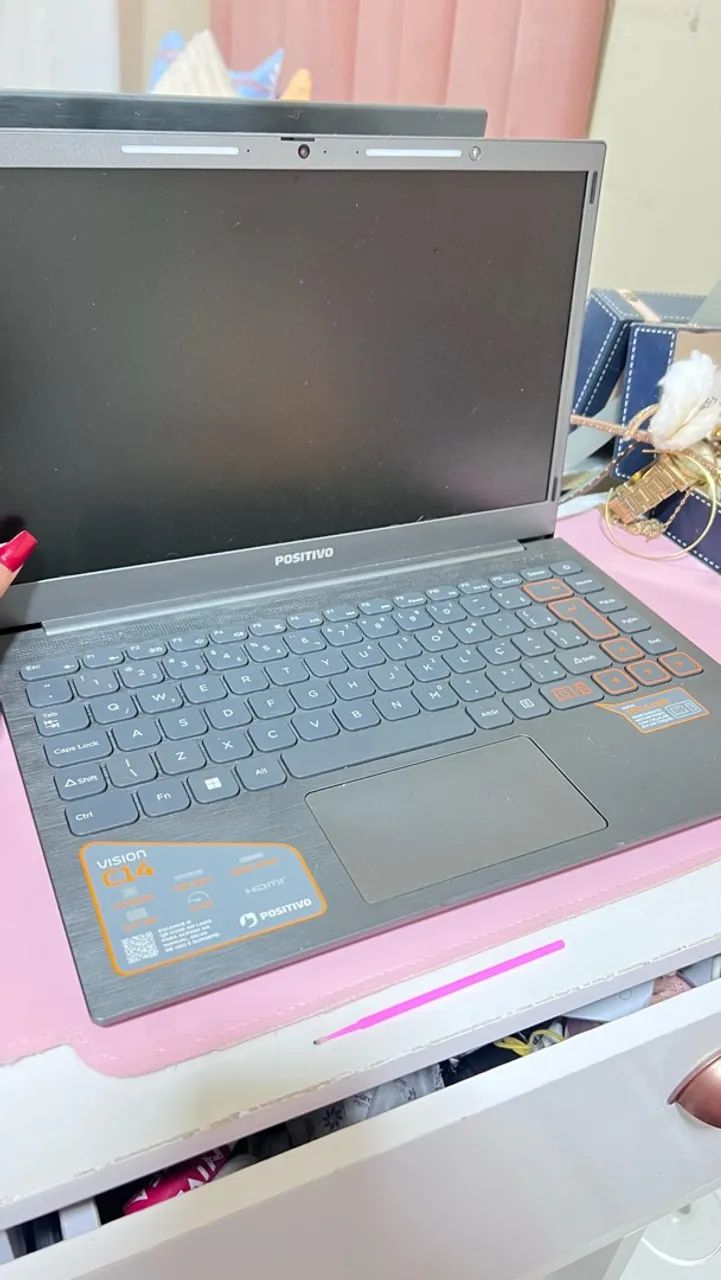 Vende-se notebook 