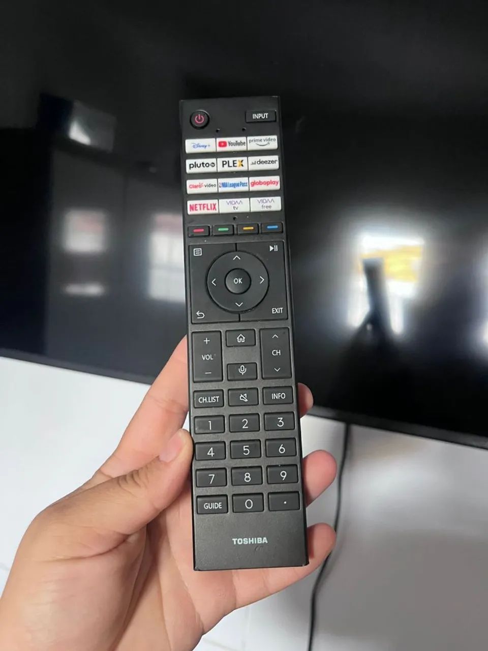 Vendo televisão seminova - Foto 2