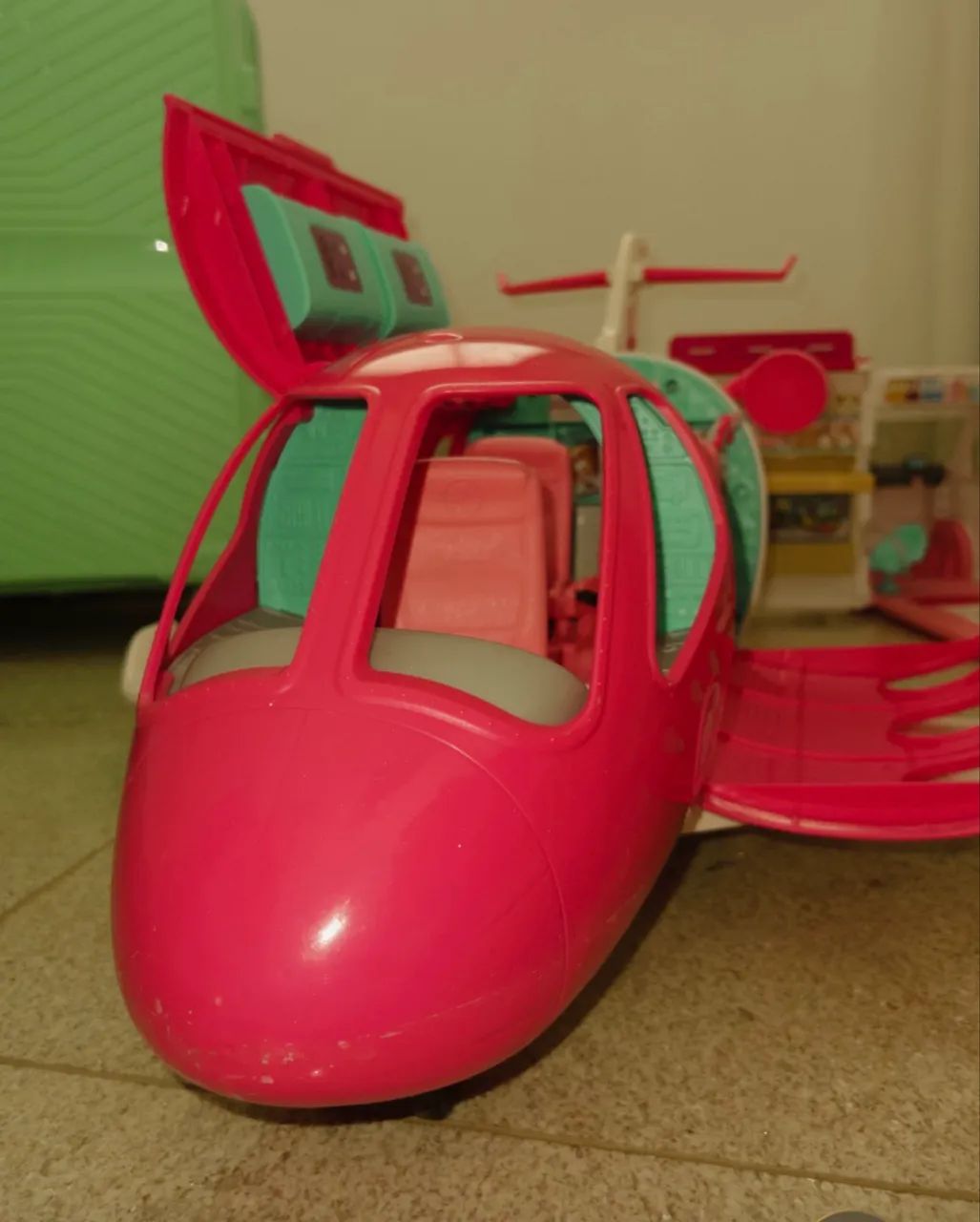 Avião e ambulância da Barbie 