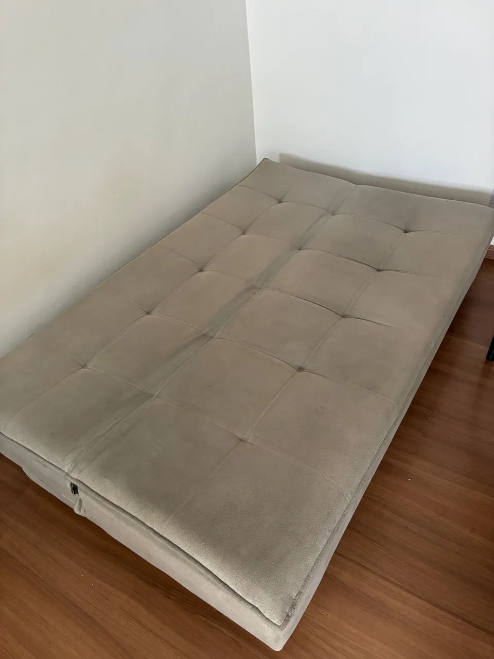 Sofá cama cinza claro