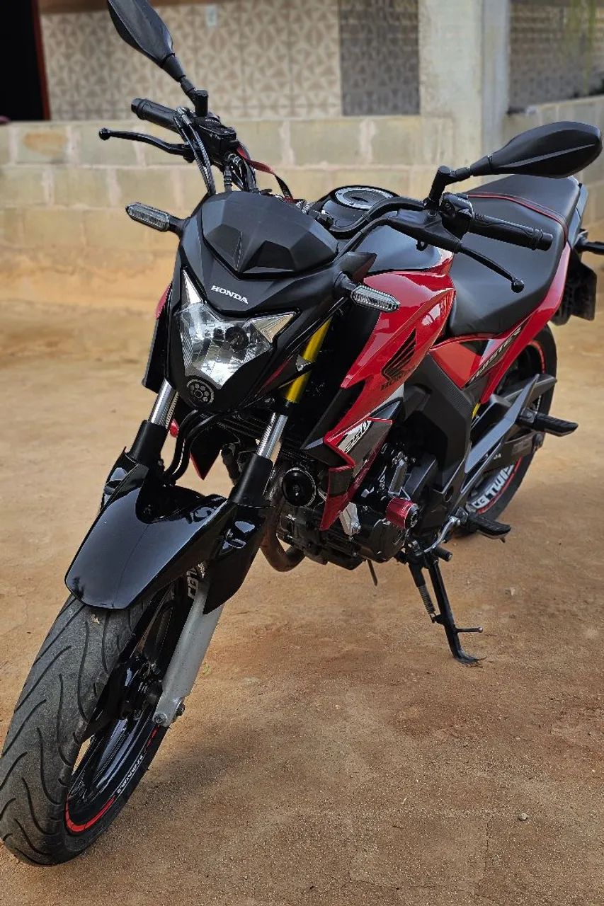 CB TWISTER 250F - Foto 3