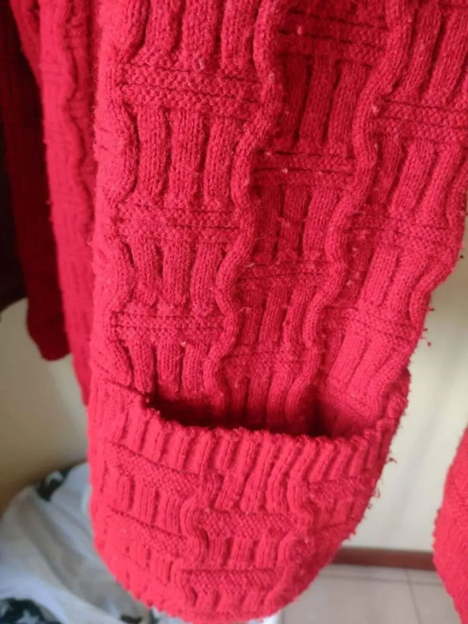 Casaco vermelho em tricot - Foto 2