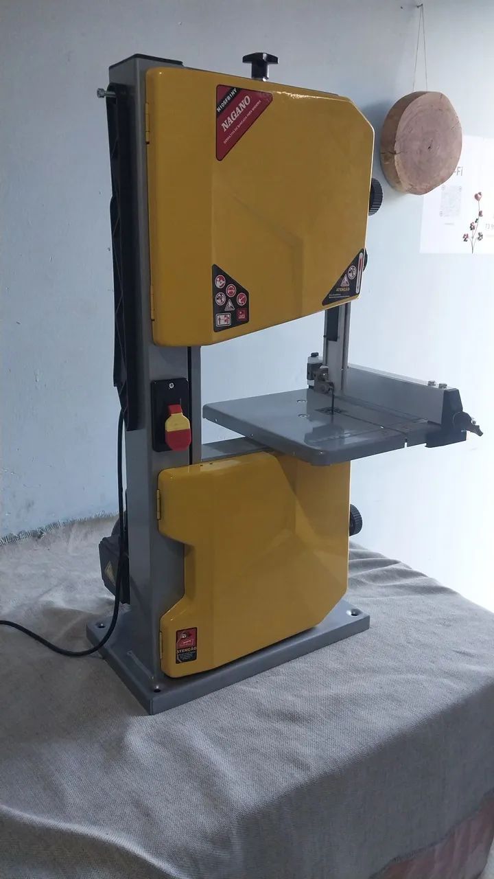 Serra Fita Nagano 500W - Seminova, Pouco Uso - Jitaúna-Ba