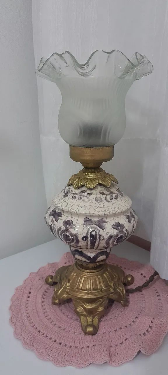 LINDO E ANTIGO ABAJUR  - Foto 2