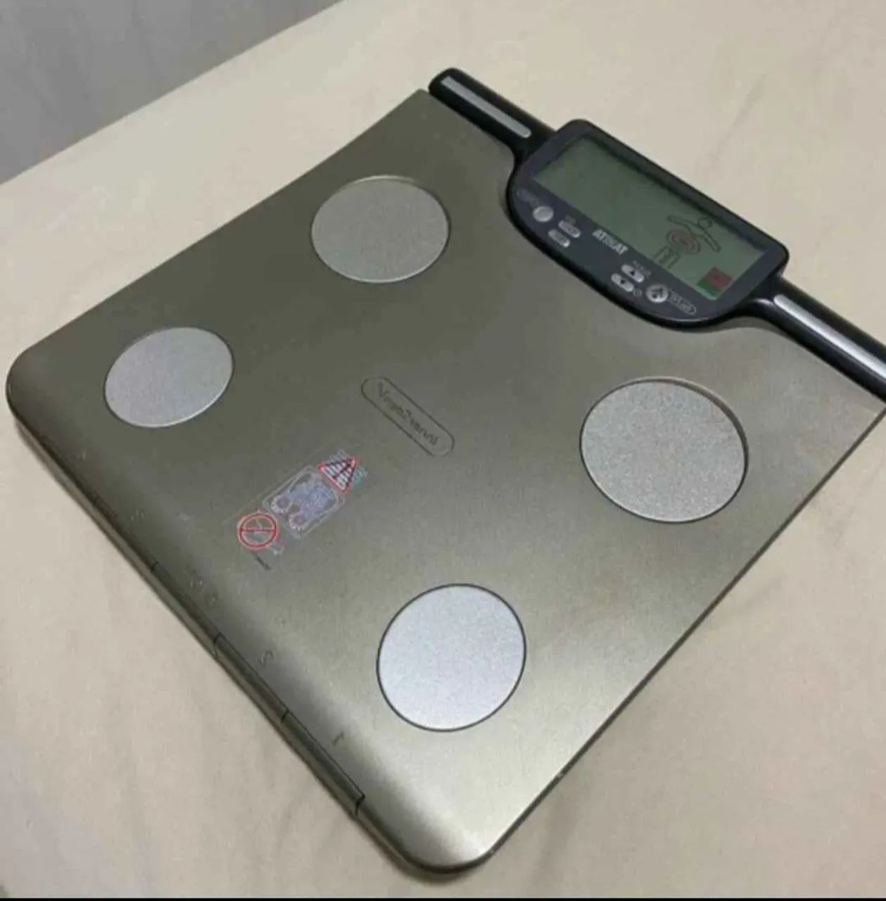 Balança Bioimpedância Tanita BC-601