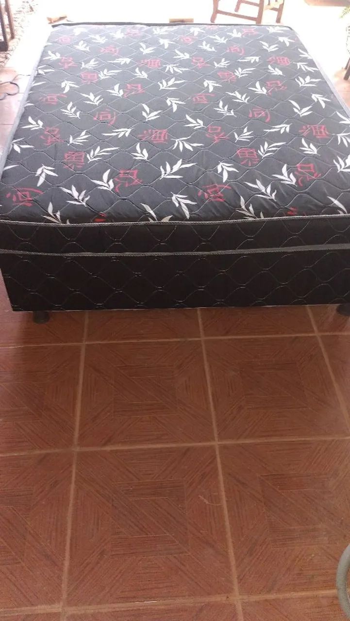 Vendo essa cama  box casal.nova - Foto 3