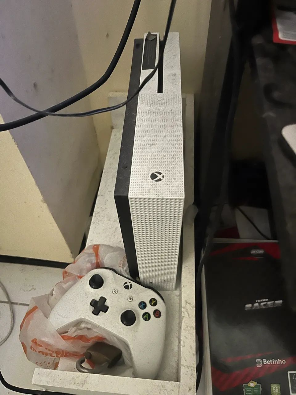 Xbox One S 1 TB - Foto 3