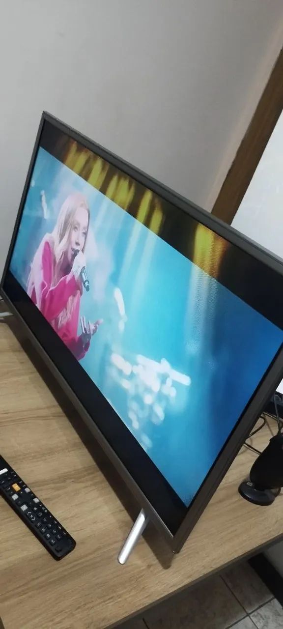 Tv smart TCL 32 polegadas semi nova  - Foto 2