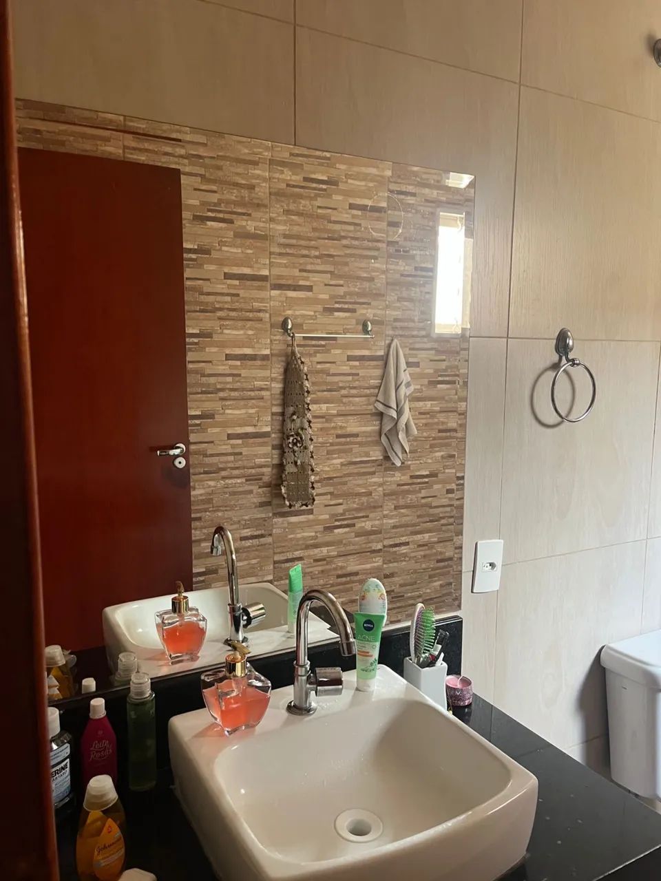 Sobrado com Edícula e Piscina -Aceita Permuta - Foto 5