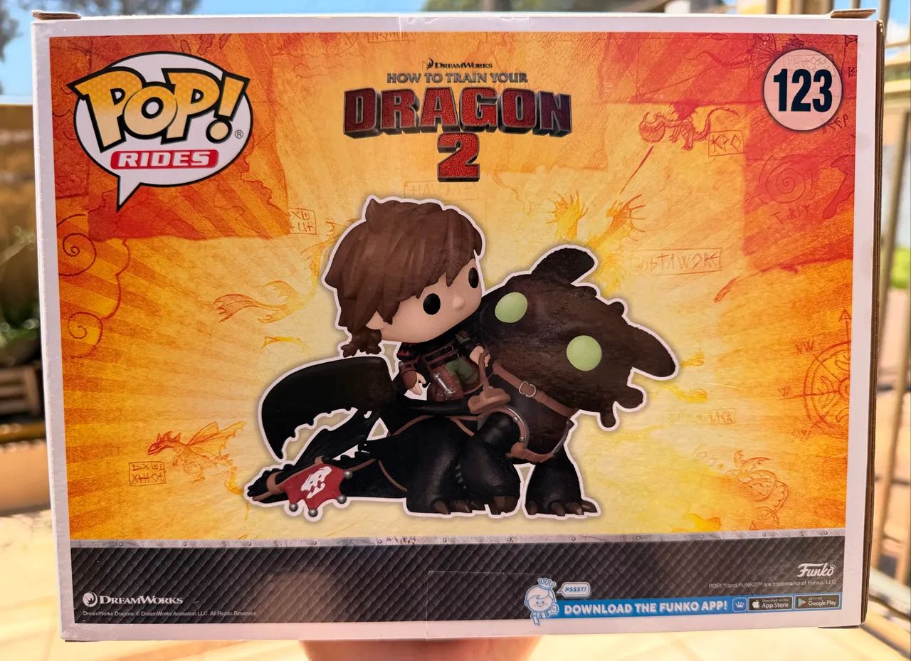 Funko Pop HICCUP WITH TOOTHLESS 123 ( Como treinar seu dragão )  - Foto 3
