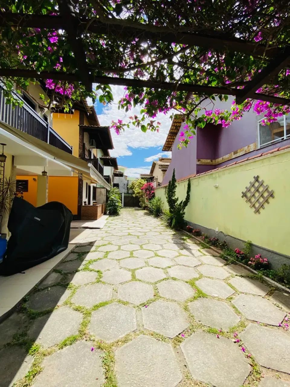 Duplex em pequeno Condomínio - Foto 2