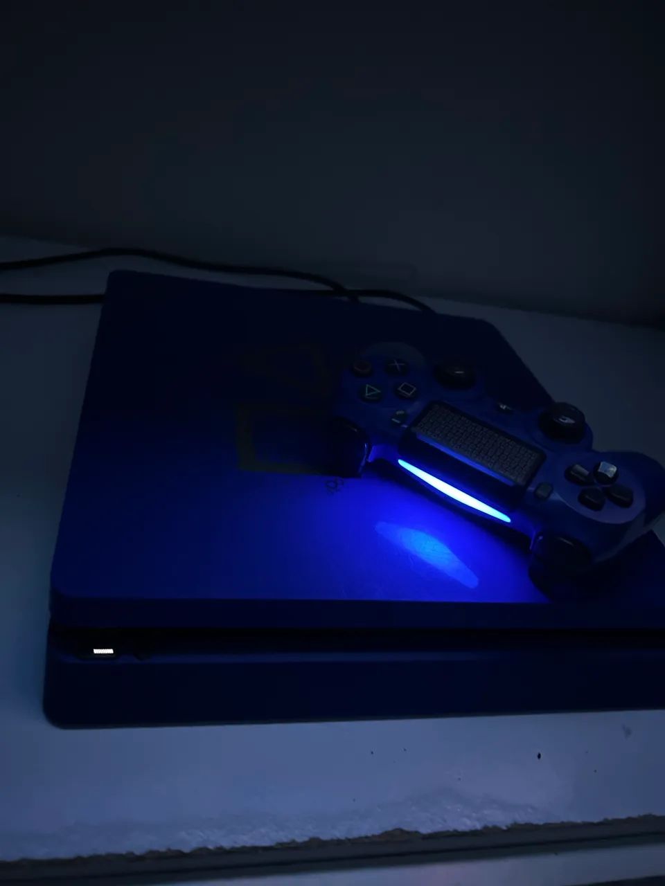 Ps4 slim edição limitada /acompanha headset e cabo hdmi - Foto 3