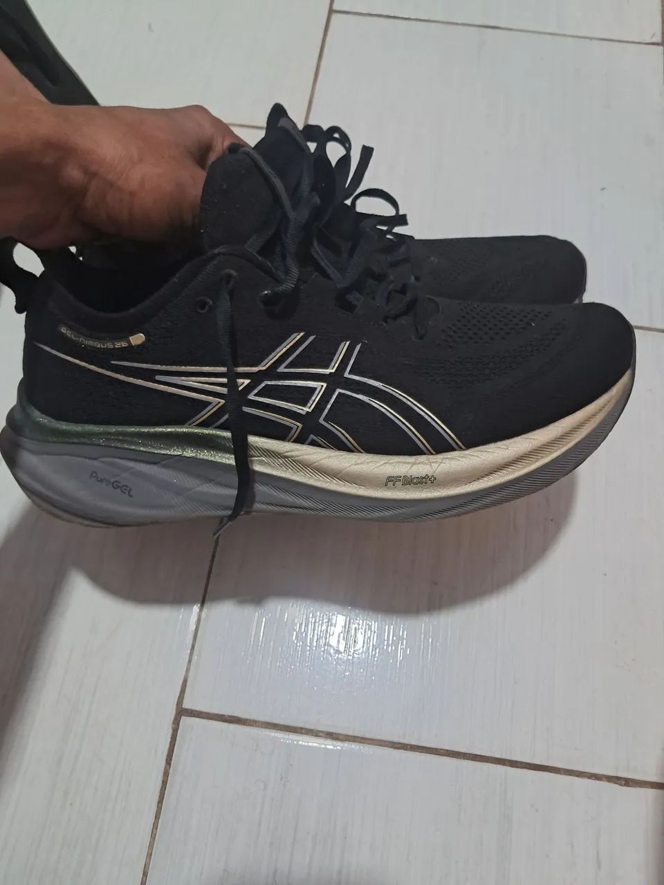 Tenis asisc gel nimbus 26
