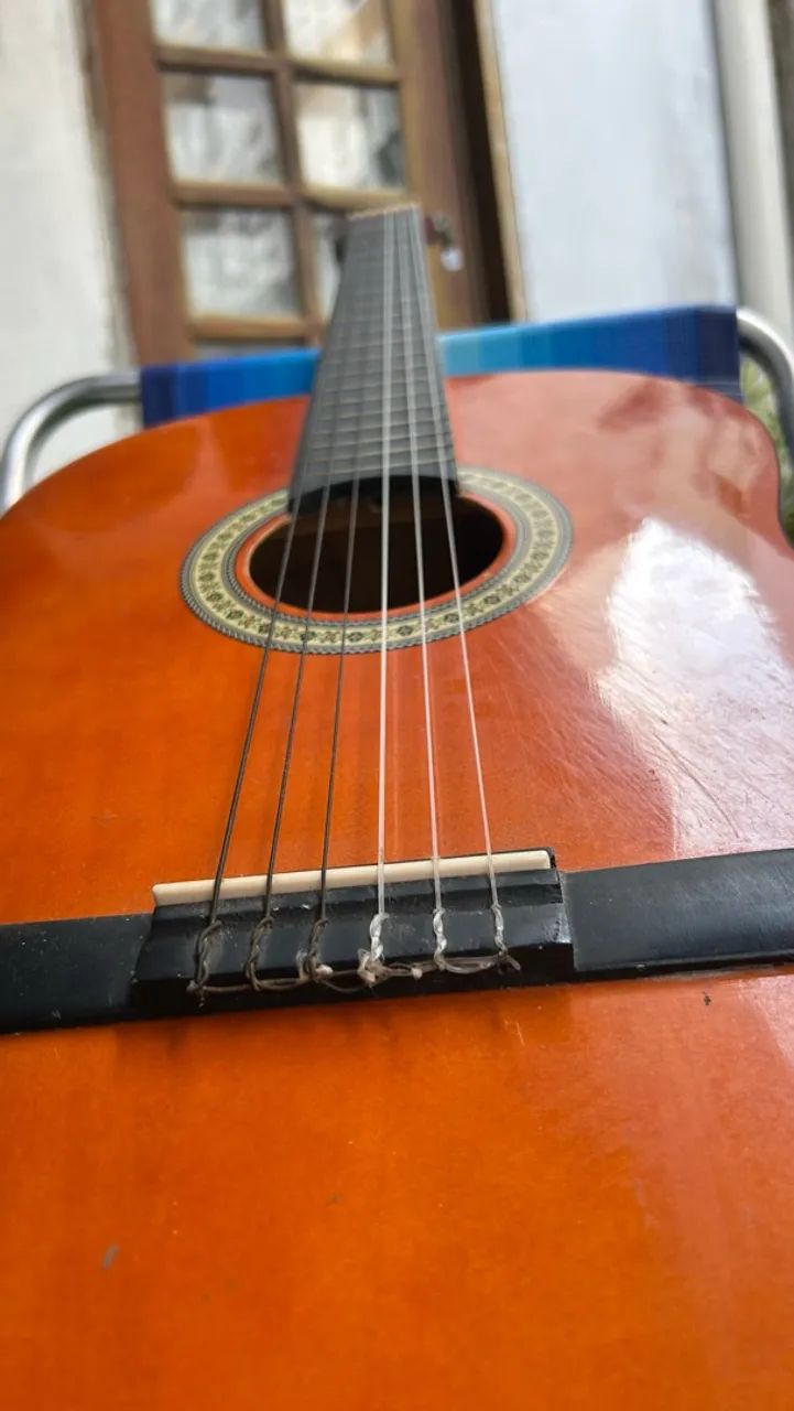 Violão com suporte de parede e de pé  - Foto 2