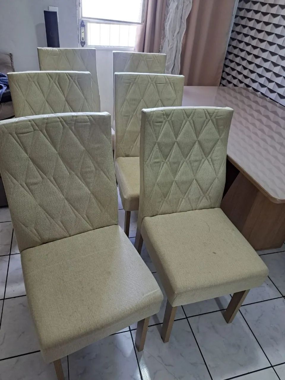 Lindo jogo de mesa de vidro com 6 cadeiras - Foto 3