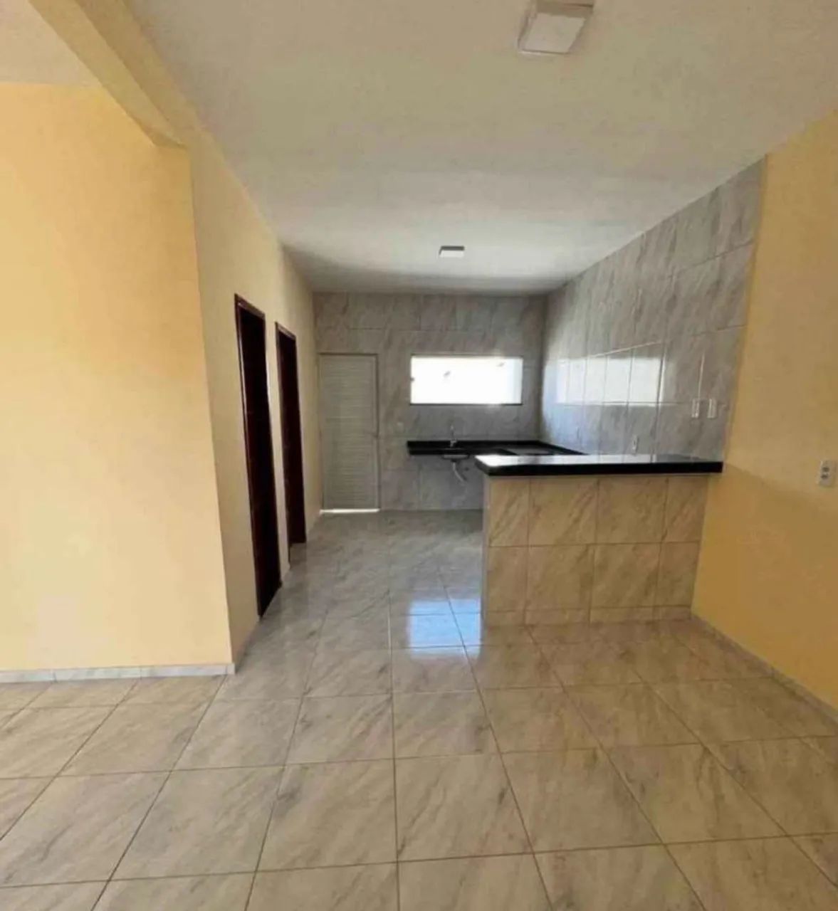 Casa com cozinha americana de 3 quartos no Itapoã DF 