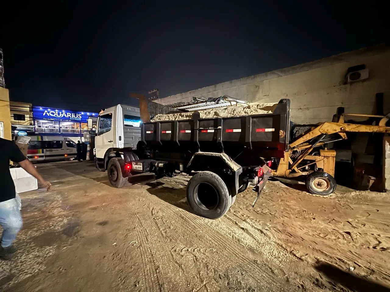 Atego 1518 - Foto 2