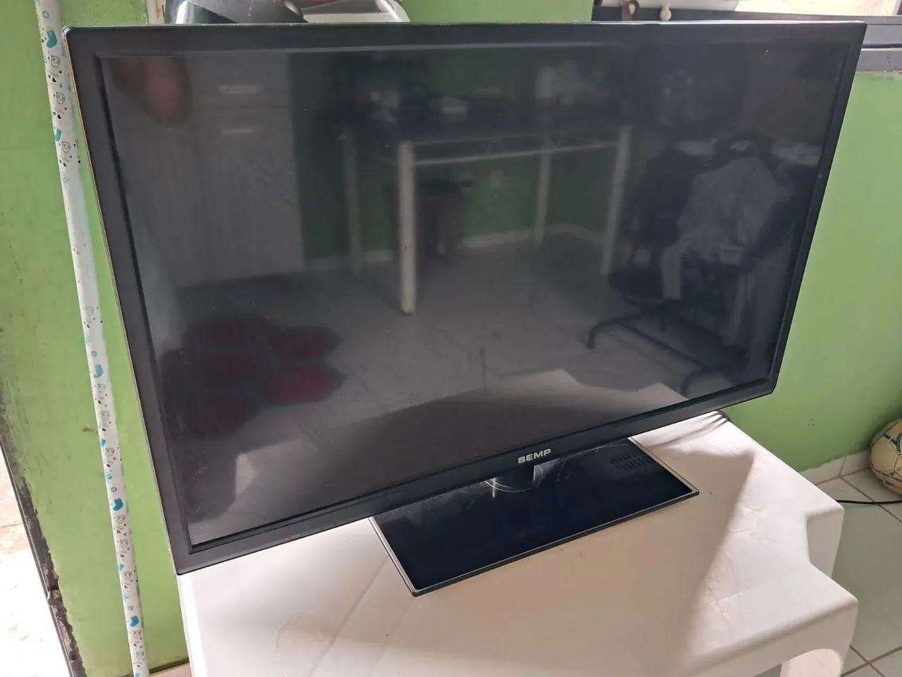 Vendo TV SEMP 32 Polegadas (modelo não é smart) , funcionando perfeitamente.  - Foto 2