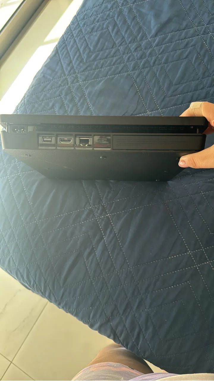 PlayStation 4 1TB - Foto 3