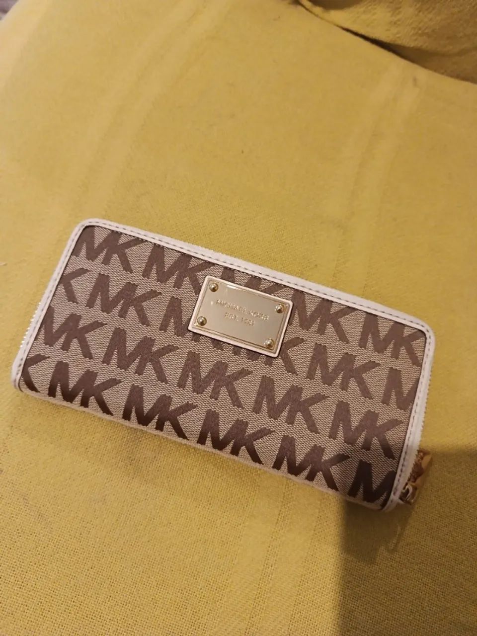Carteira Michael Kors Continental Jacquard bege