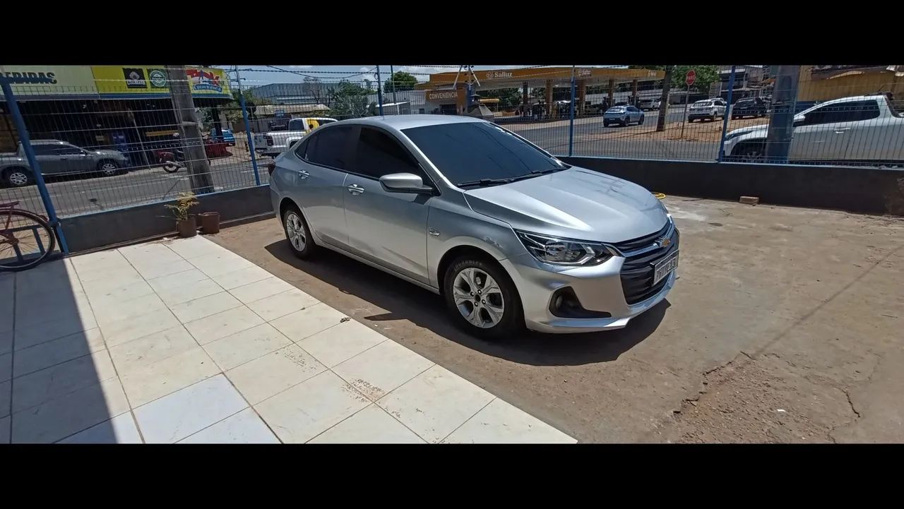 Chevrolet Onix Plus LT 1.0 12V Flex Mec. 4P 2020 - Foto 2