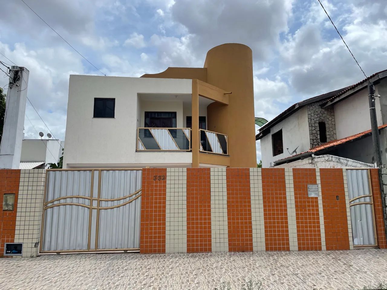 Vendo imóvel com ótima localização 