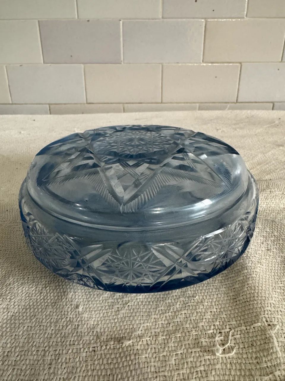 Antiga bomboniere em cristal azul 