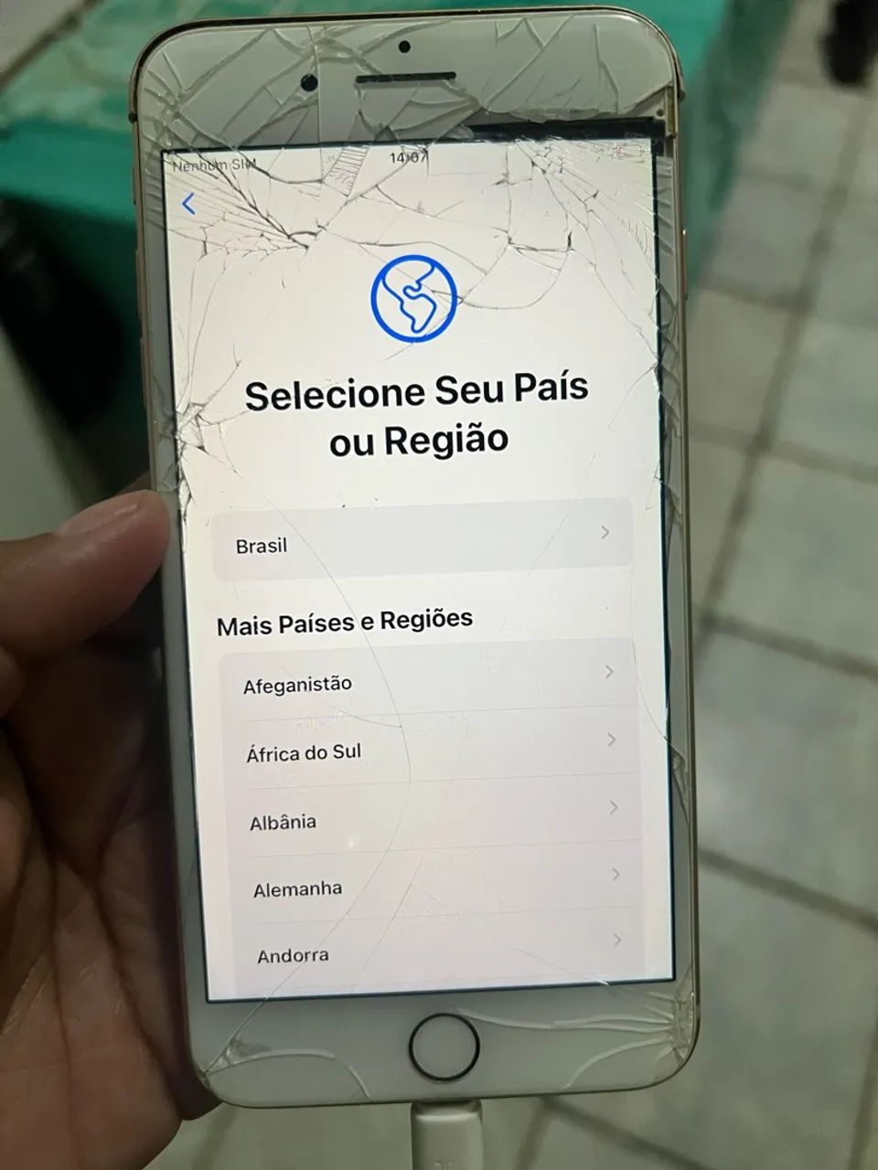Vendo iphone plus para conserto - Foto 3