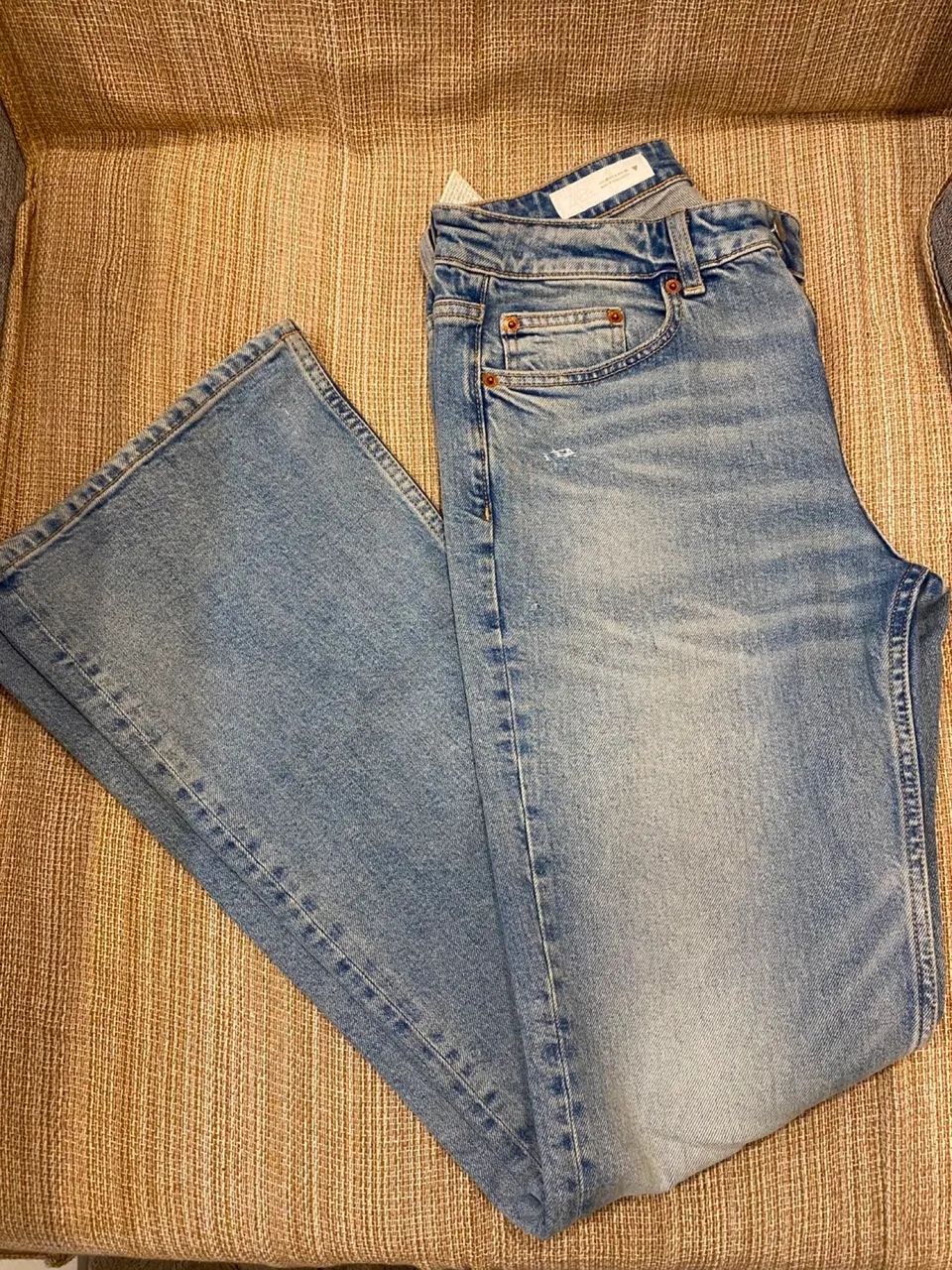 Calça flare Zara