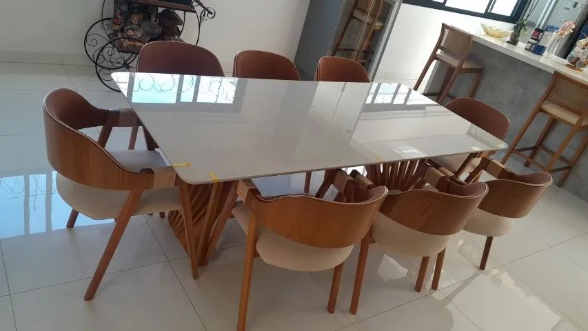 Mesa de Jantar com 08 cadeiras 100% Madeira - Foto 4