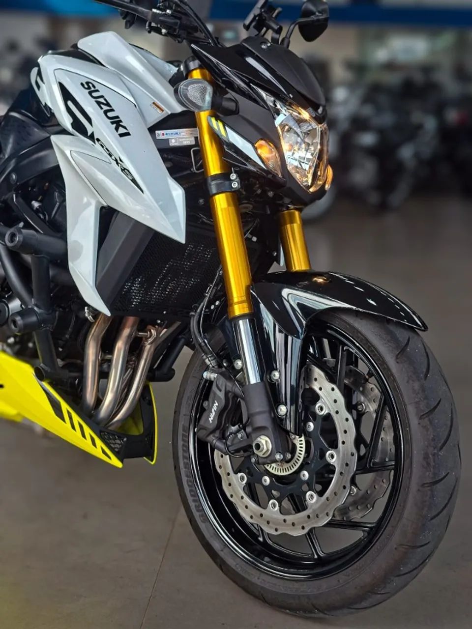 GSX S 750 - Foto 3